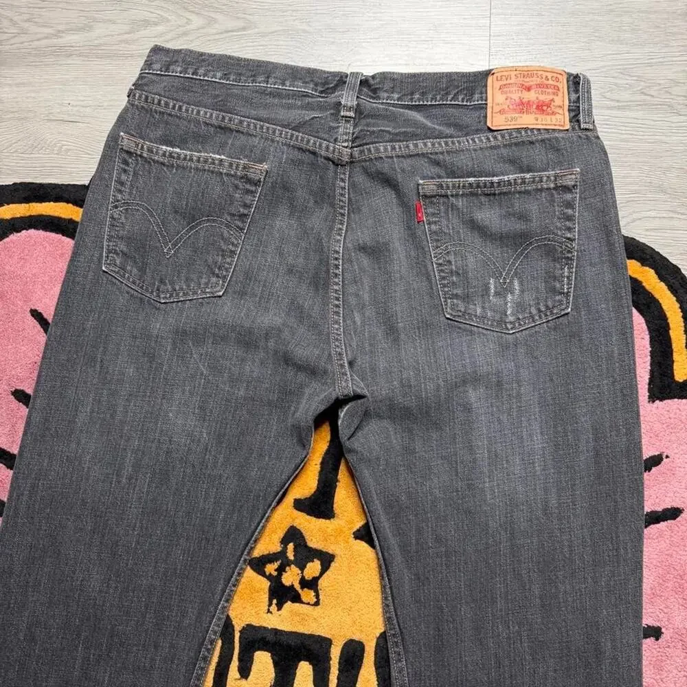 Vintage Y2K Levi’s Strauss 539 Vintage Straight Distressed Denim Jeans 36x32